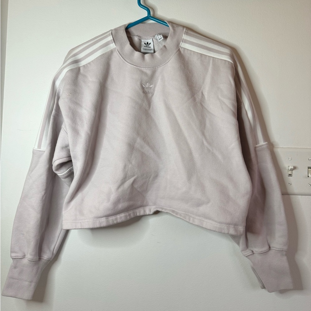 ADIDAS super cute cropped sweatshirt!